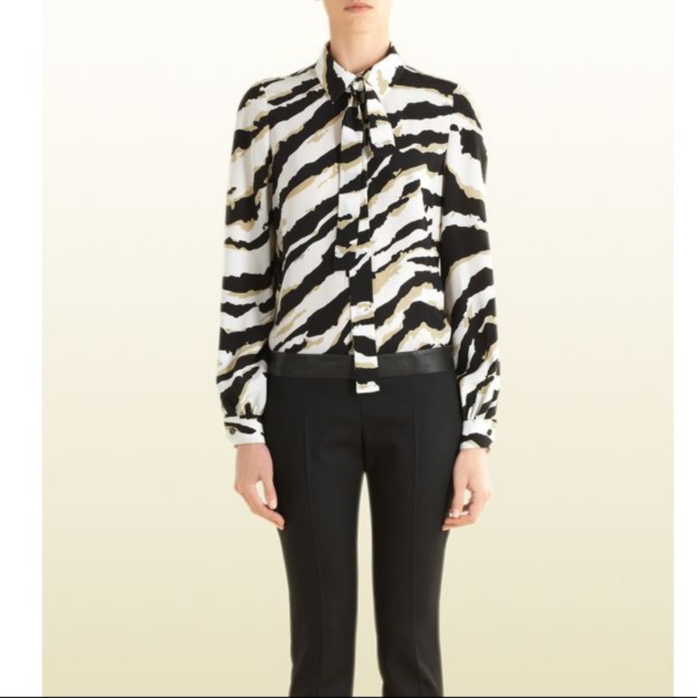 GUCCI Tiger-Print Crepe de Chine Shirt